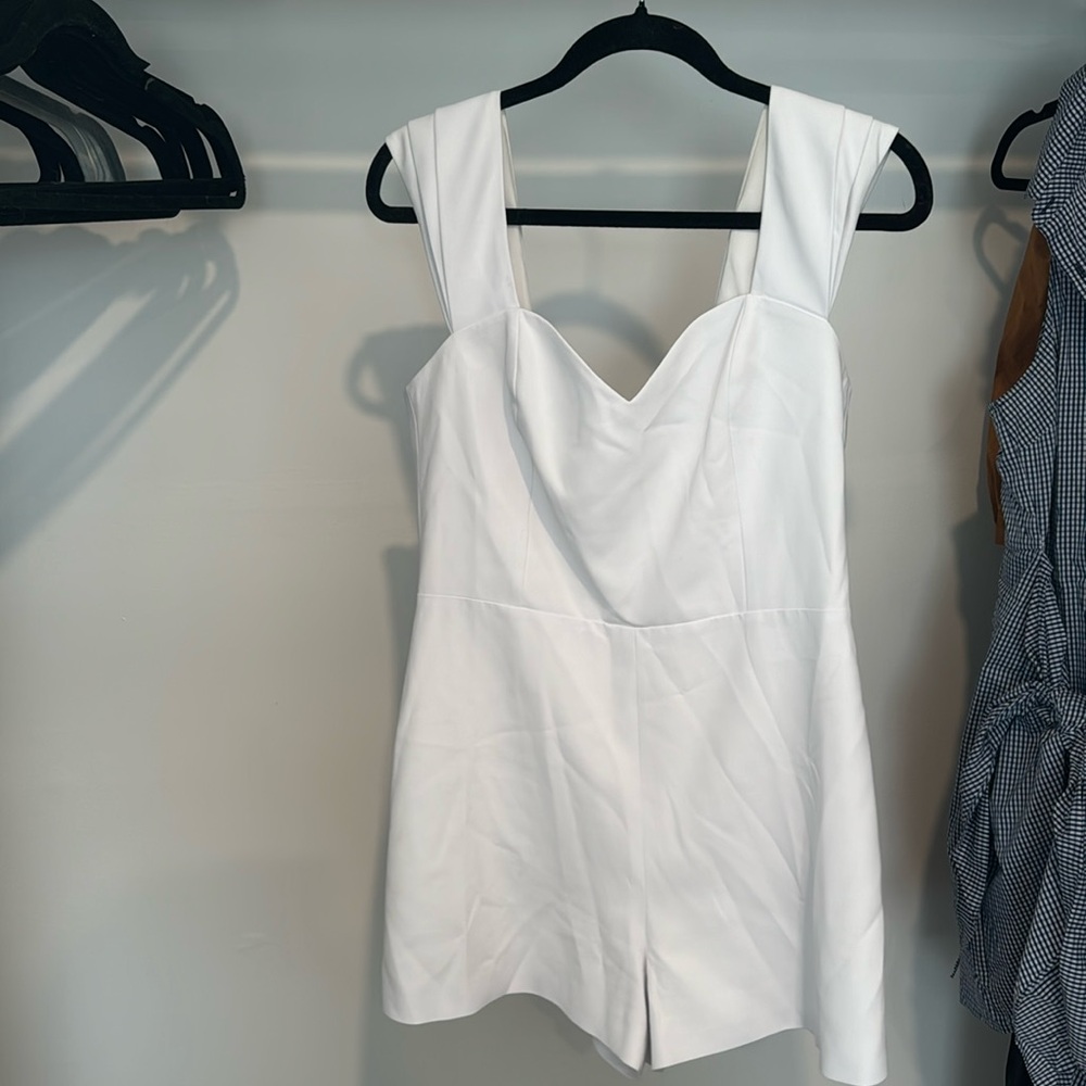 Alice and Olivia Romper, Sweetheart Neckline